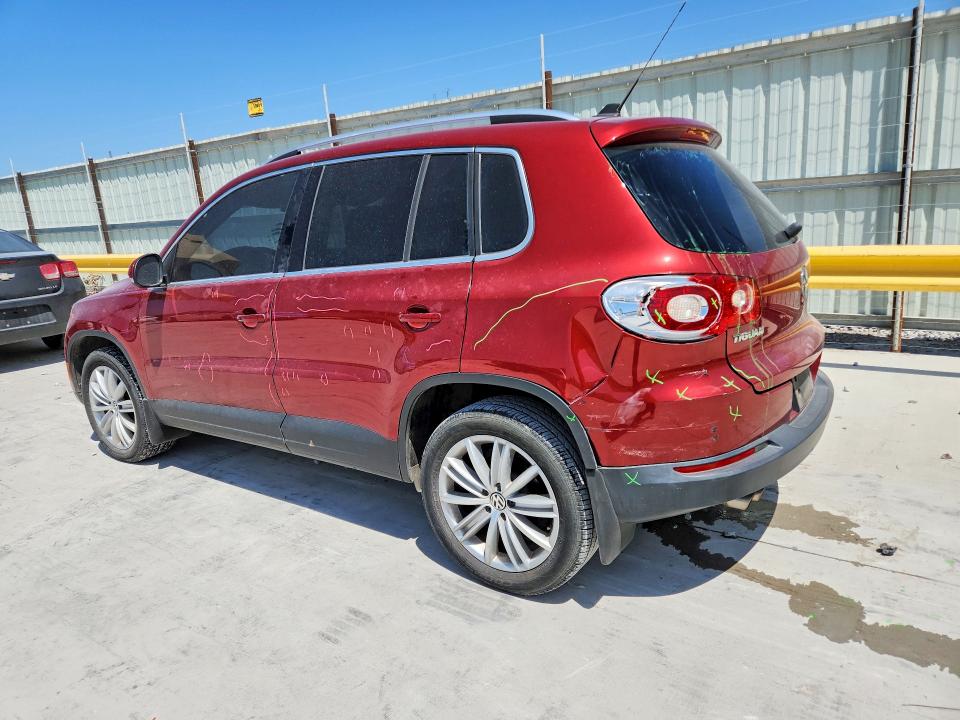 Продажа на аукционе авто 2011 Volkswagen Tiguan, vin: WVGAV7AX2BW000250, номер лота: 64323776