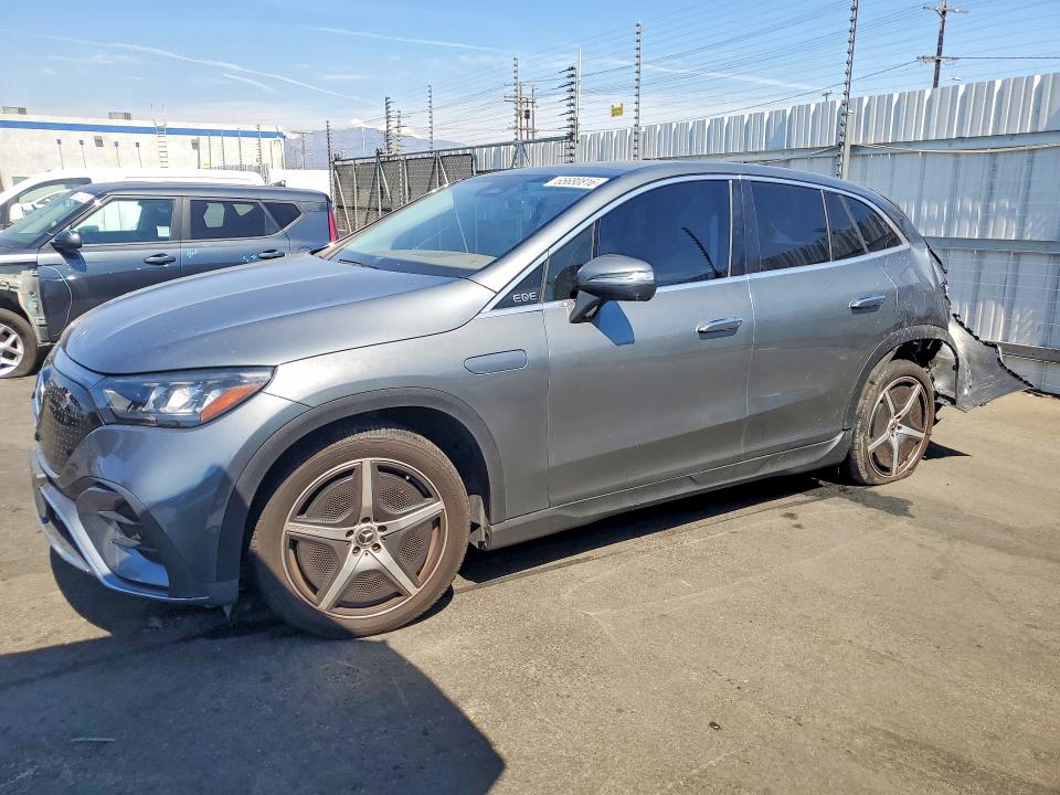 65680816 :رقم المزاد ، 4JGGM1CBXPA038471 vin ، 2023 Mercedes-benz Eqe Suv مزاد بيع