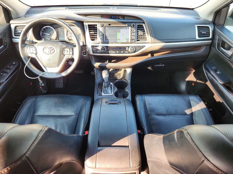 64379366 :رقم المزاد ، 5TDDZRFH0KS922759 vin ، 2019 Toyota Highlander مزاد بيع