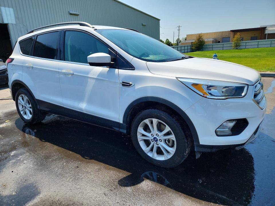 Продажа на аукционе авто 2018 Ford Escape, vin: 1FMCU9GD6JUB19711, номер лота: 67930006