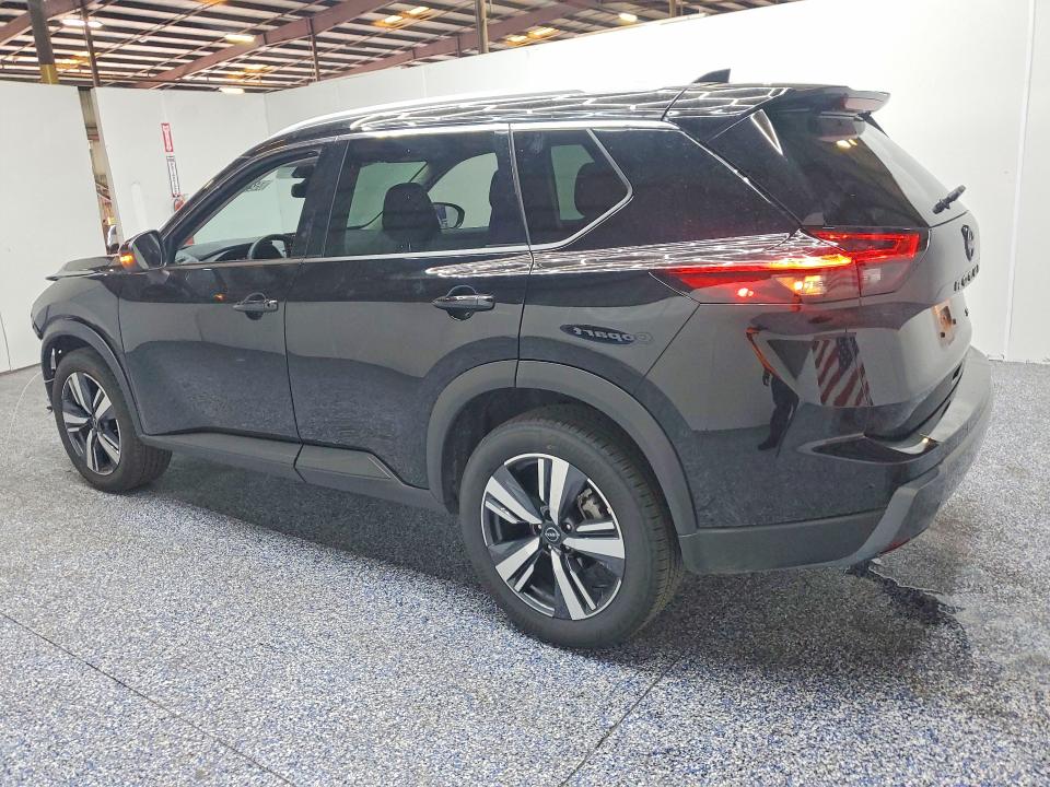 65276166 :رقم المزاد ، 5N1BT3CA2TC809326 vin ، 2026 Nissan Rogue مزاد بيع