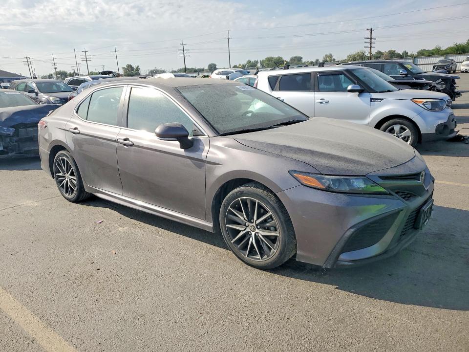 66082756 :رقم المزاد ، 4T1G11AK8PU752058 vin ، 2023 Toyota Camry مزاد بيع