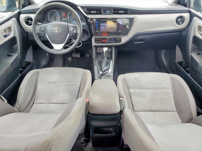 2018 Toyota Corolla მანქანა იყიდება აუქციონზე, vin: 5YFBURHE3JP852884, აუქციონის ნომერი: 63745926