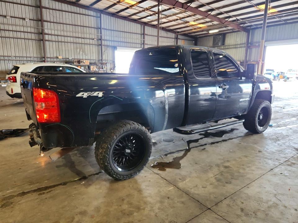 Продаж на аукціоні авто 2008 Chevrolet Silverado, vin: 1GCHK29KX8E126877, номер лоту: 63350726