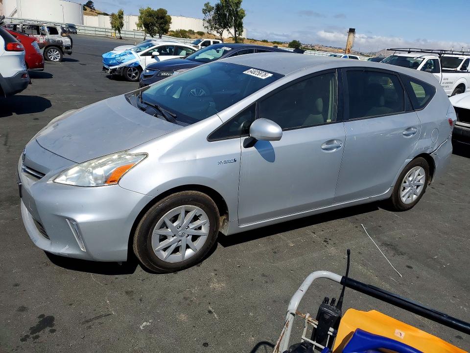 2013 Toyota Prius V მანქანა იყიდება აუქციონზე, vin: JTDZN3EU3D3233011, აუქციონის ნომერი: 64825876