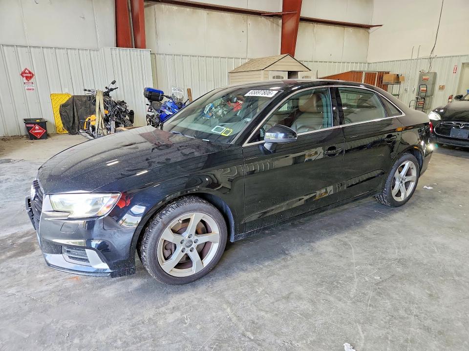 Продаж на аукціоні авто 2019 Audi A3, vin: WAUBEGFF9KA104043, номер лоту: 65897806