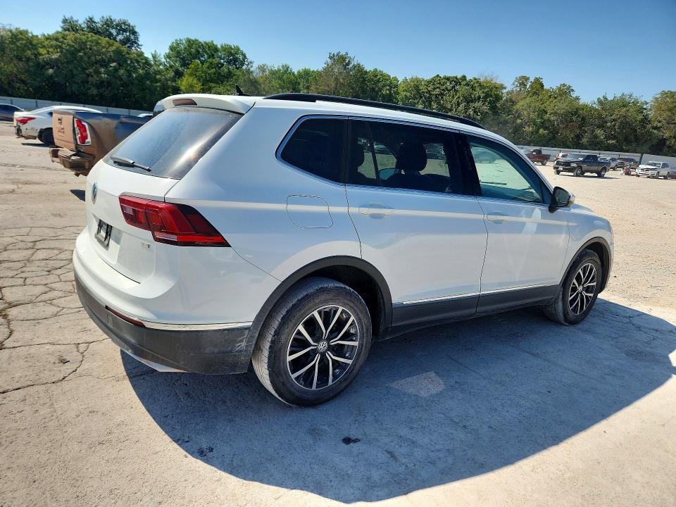 2018 Volkswagen Tiguan მანქანა იყიდება აუქციონზე, vin: 3VV3B7AXXJM190854, აუქციონის ნომერი: 66930926