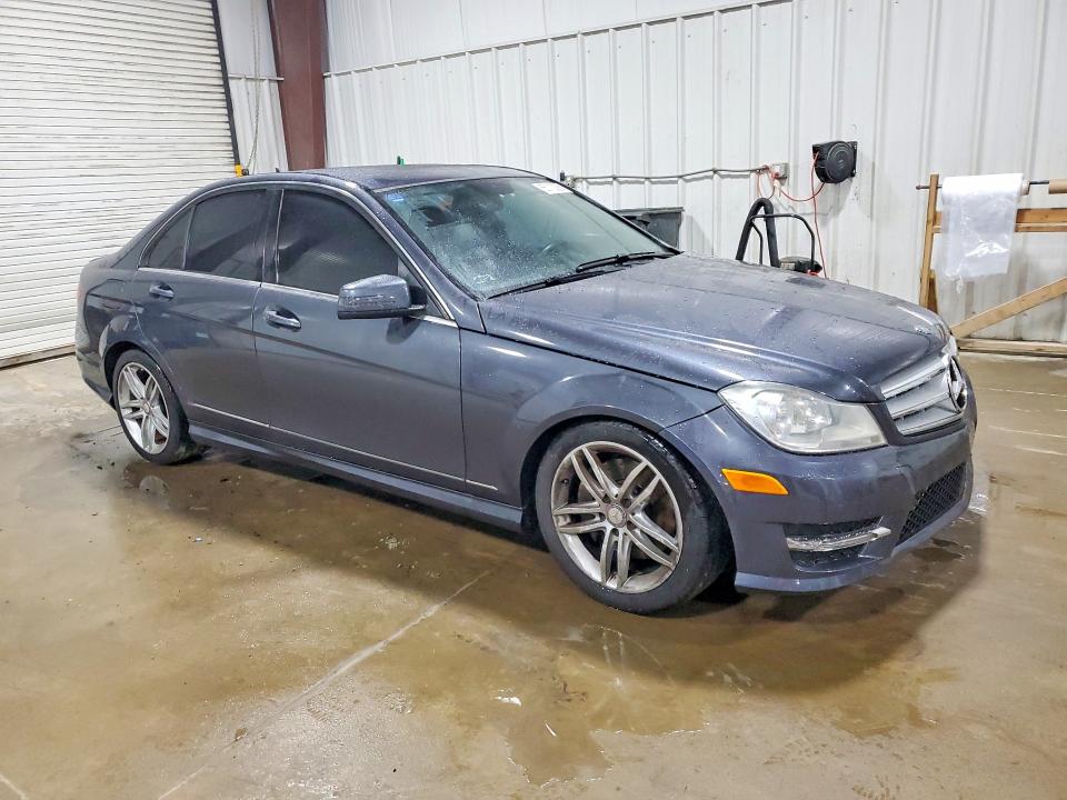 65112926 :رقم المزاد ، WDDGF8AB3DR279561 vin ، 2013 Mercedes-benz C مزاد بيع