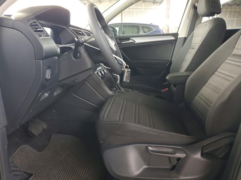 Продаж на аукціоні авто 2022 Volkswagen Tiguan, vin: 3VV0B7AXXNM116794, номер лоту: 64853676