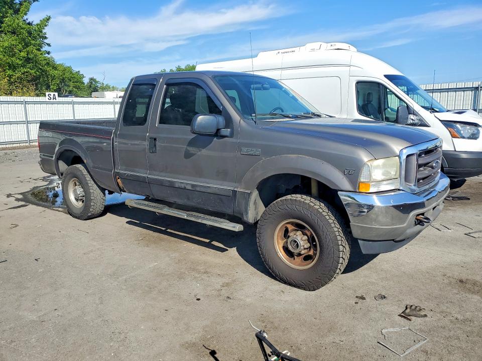 63786816 :رقم المزاد ، 1FTNX21LX2EC31936 vin ، 2002 Ford F250 مزاد بيع