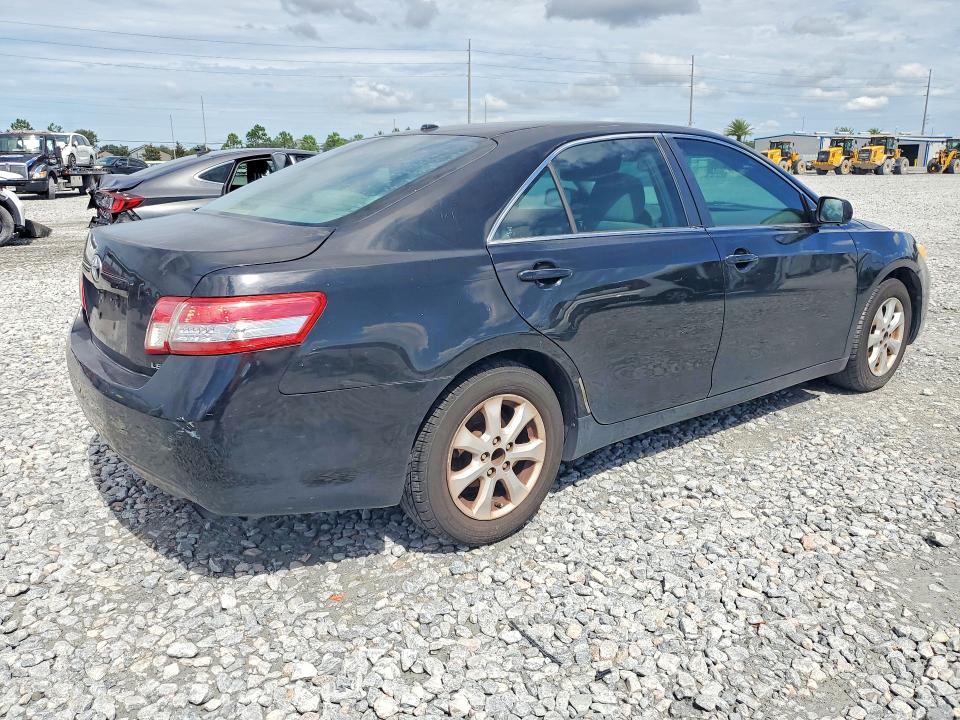 63798806 :رقم المزاد ، 4T1BF3EK8BU176577 vin ، 2011 Toyota Camry مزاد بيع