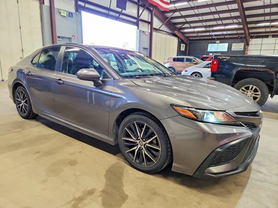 Продажа на аукционе авто 2021 Toyota Camry, vin: 4T1G11AK4MU553603, номер лота: 64895716