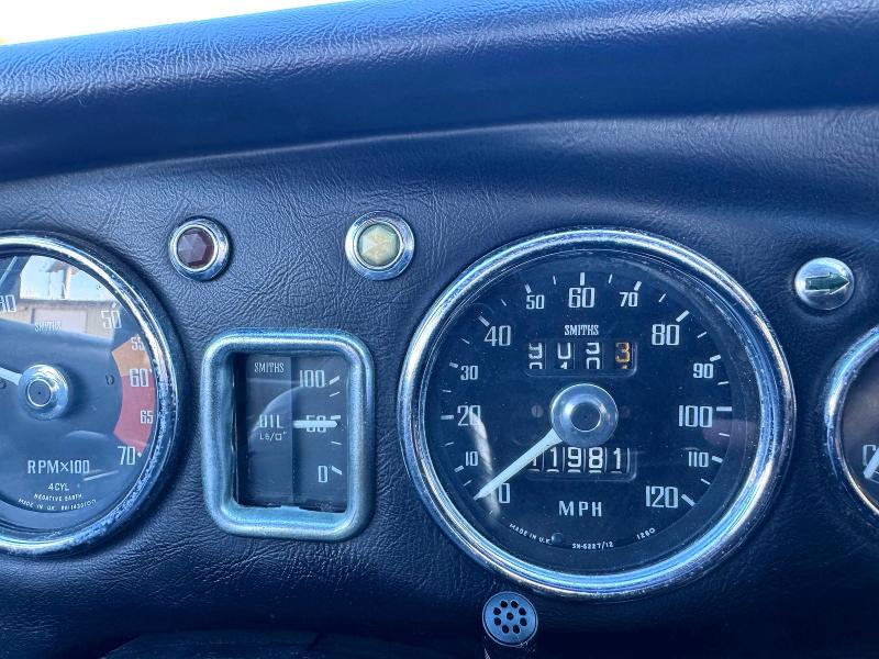 Продажа на аукционе авто 1970 Mgb Convertabl, vin: GHN5UA190452G, номер лота: 66202296