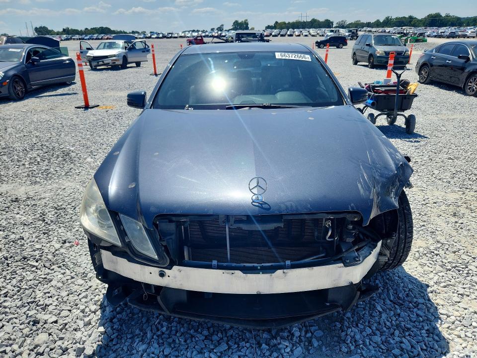 2010 Mercedes-benz E მანქანა იყიდება აუქციონზე, vin: WDDHF8HB5AA082363, აუქციონის ნომერი: 66372666