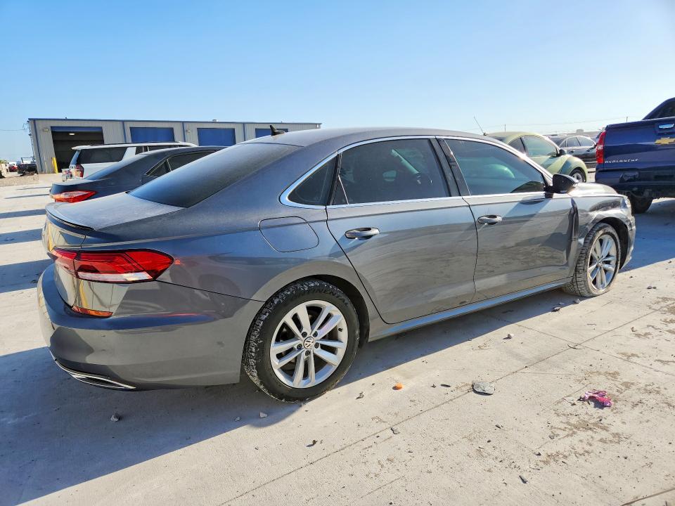 Продажа на аукционе авто 2020 Volkswagen Passat, vin: 1VWSA7A33LC008214, номер лота: 64819456