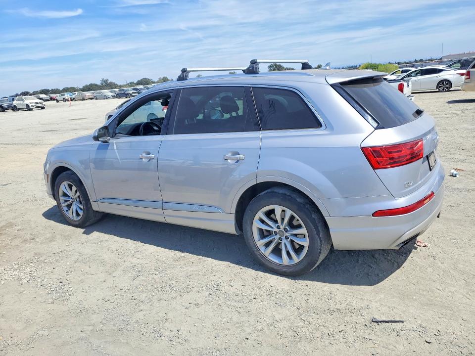 65532526 :رقم المزاد ، WA1AAAF72JD050236 vin ، 2018 Audi Q7 مزاد بيع