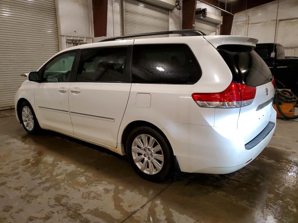 Продажа на аукционе авто 2013 Toyota Sienna, vin: 5TDYK3DC7DS375888, номер лота: 64338606