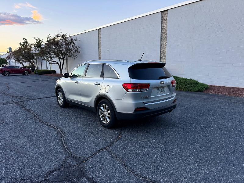 2016 Kia Sorento მანქანა იყიდება აუქციონზე, vin: 5XYPGDA30GG081242, აუქციონის ნომერი: 67409906