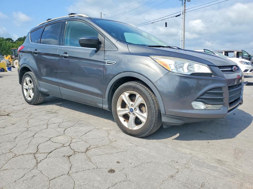 2016 Ford Escape მანქანა იყიდება აუქციონზე, vin: 1FMCU0GX9GUB75902, აუქციონის ნომერი: 64062946