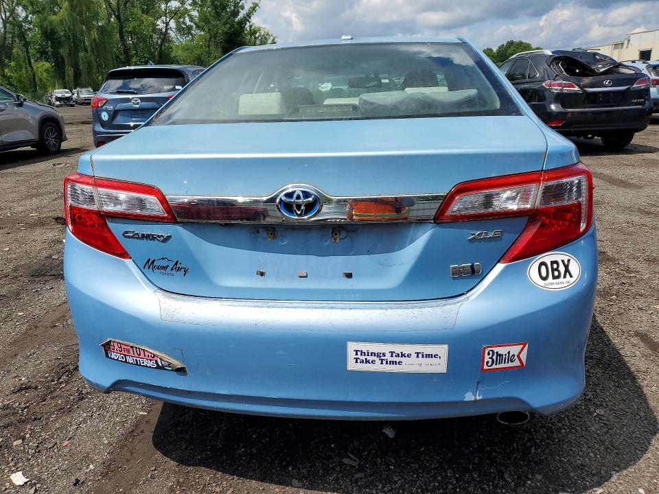 2013 Toyota Camry Hybrid მანქანა იყიდება აუქციონზე, vin: 4T1BD1FK5DU066324, აუქციონის ნომერი: 63806896