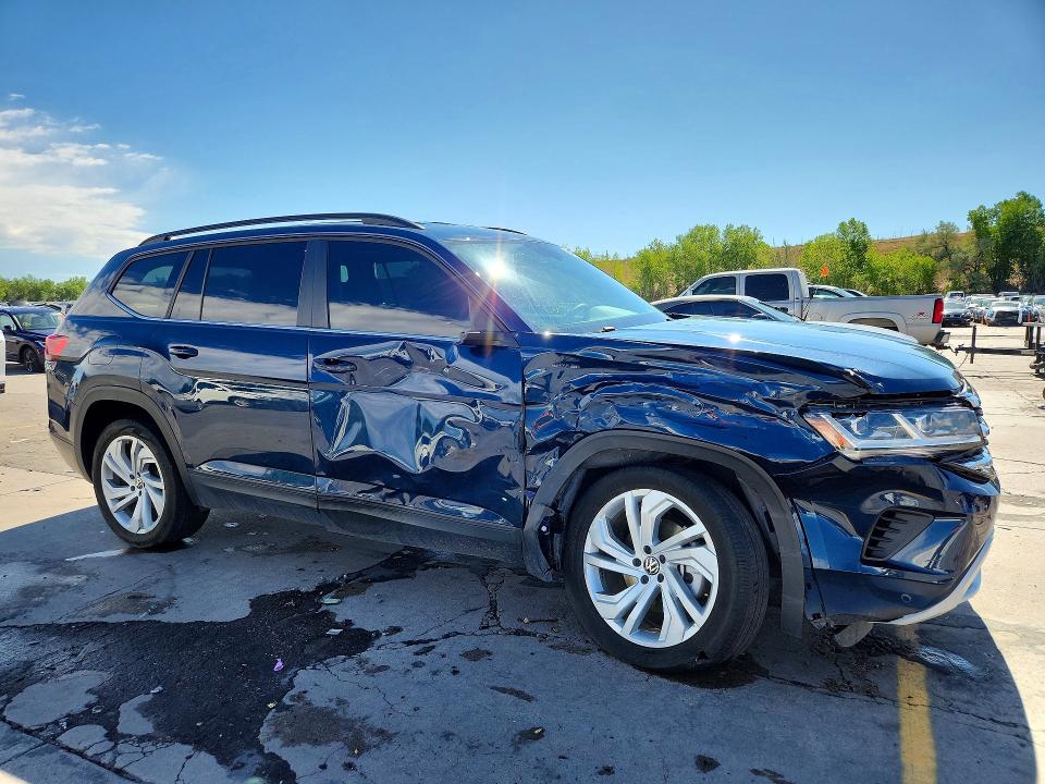 65217556 :رقم المزاد ، 1V2HR2CAXNC561898 vin ، 2022 Volkswagen Atlas مزاد بيع
