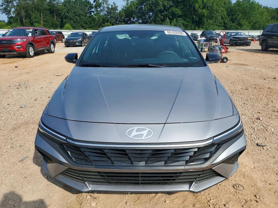 2025 Hyundai Elantra მანქანა იყიდება აუქციონზე, vin: KMHLM4DG4SU050181, აუქციონის ნომერი: 65162296