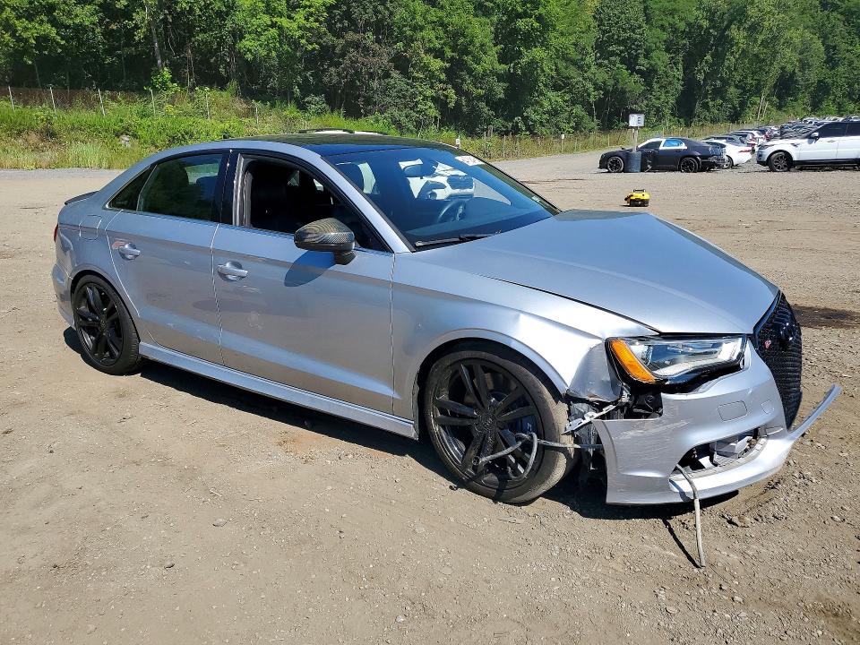 Продажа на аукционе авто 2015 Audi S3, vin: WAUBFGFF9F1130533, номер лота: 64732416