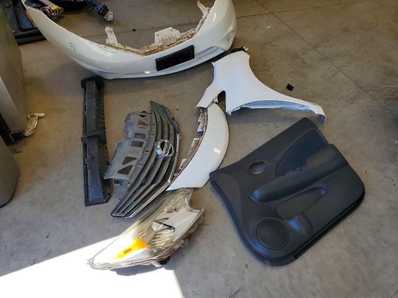 2016 Nissan Versa Note მანქანა იყიდება აუქციონზე, vin: 3N1CE2CP0GL372411, აუქციონის ნომერი: 63687216