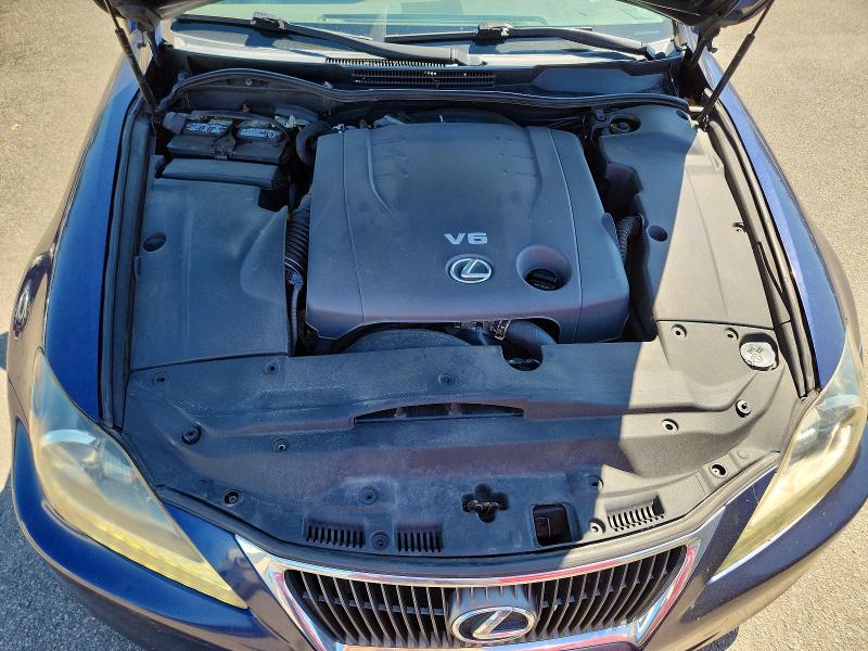 65415846 :رقم المزاد ، JTHCF5C24B5051530 vin ، 2011 Lexus Is مزاد بيع