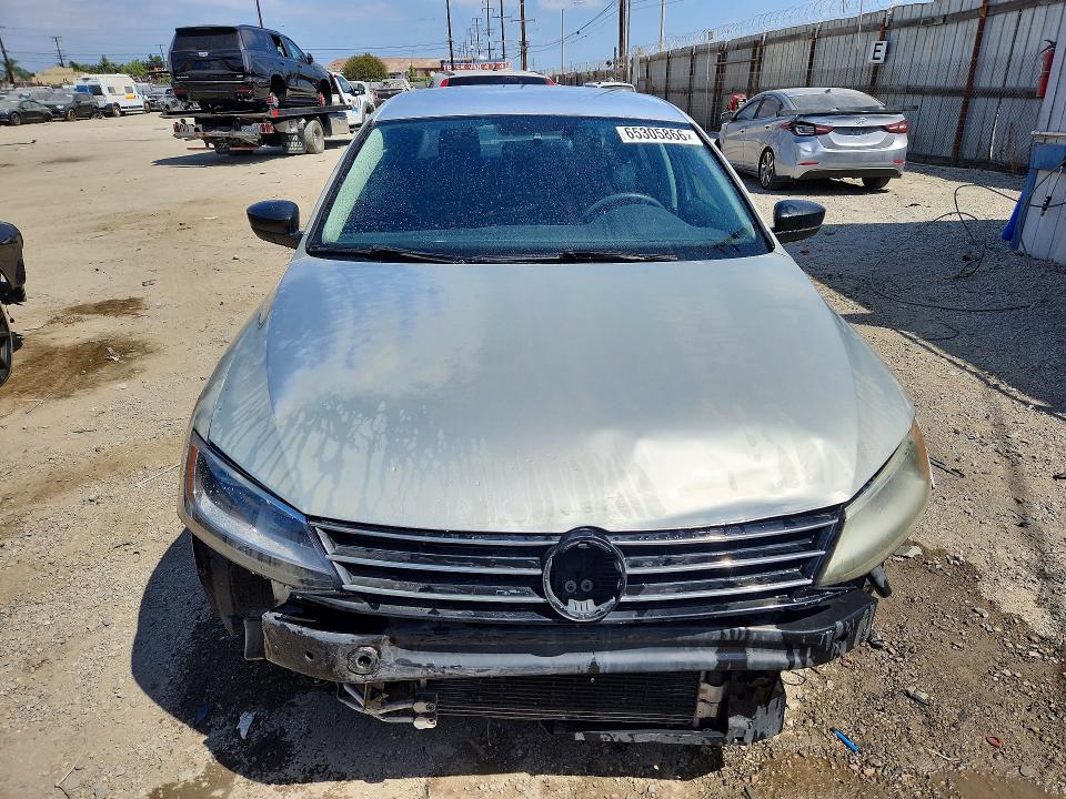 65305866 :رقم المزاد ، 3VWD17AJXFM239718 vin ، 2015 Volkswagen Jetta مزاد بيع