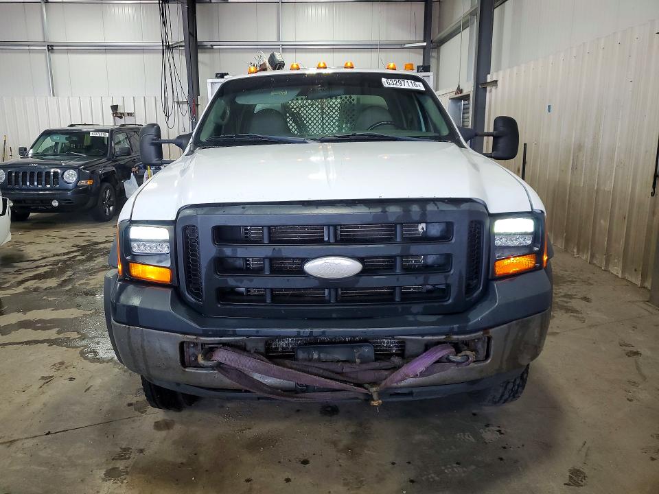 Продажа на аукционе авто 2002 Ford F550, vin: 1FDAW57S92ED68542, номер лота: 63297116