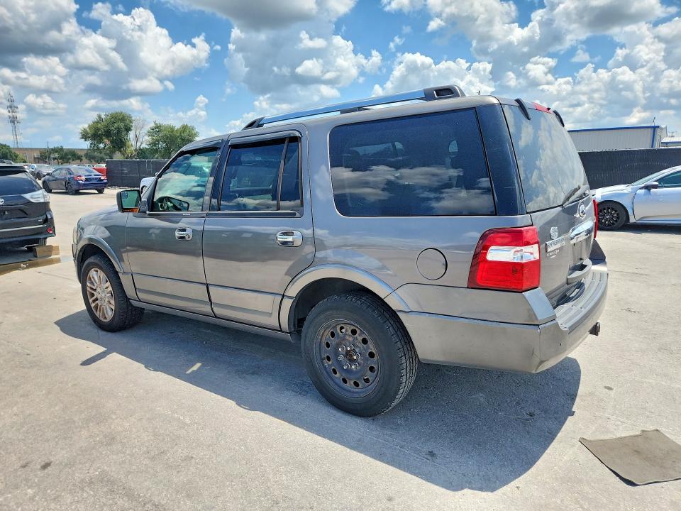 64972316 :رقم المزاد ، 1FMJU1K55DEF46028 vin ، 2013 Ford Expedition مزاد بيع