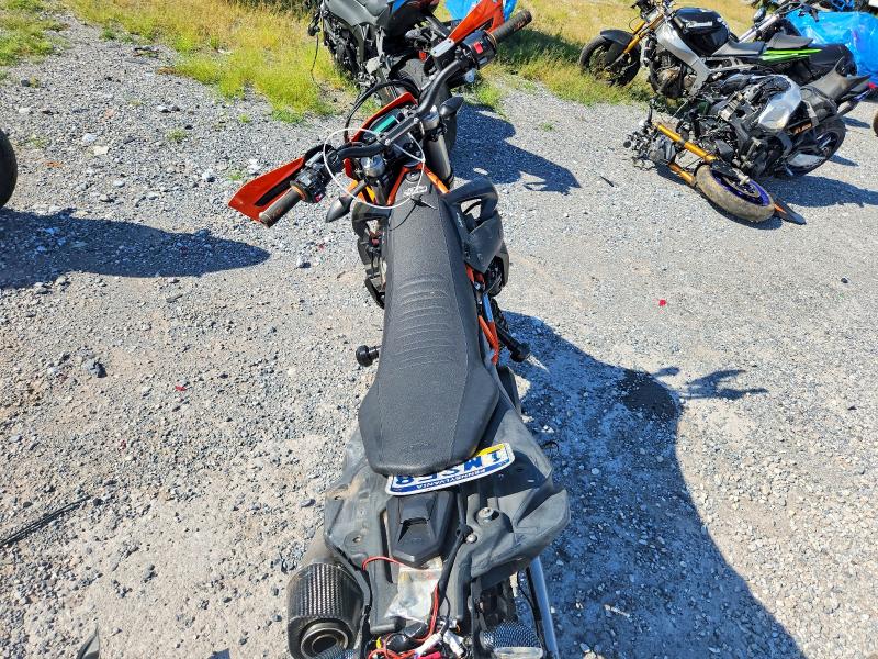 63847926 :رقم المزاد ، VBKLEV40XLM784799 vin ، 2020 Ktm 690 مزاد بيع
