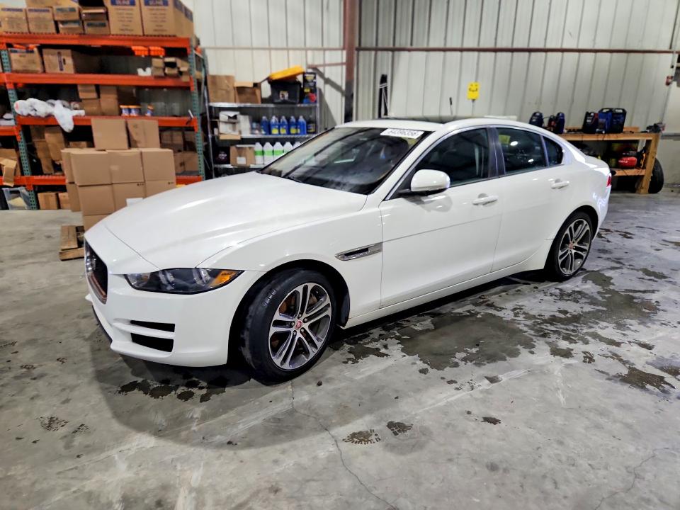 2017 Jaguar Xe მანქანა იყიდება აუქციონზე, vin: SAJAJ4BV4HCP10659, აუქციონის ნომერი: 64396356