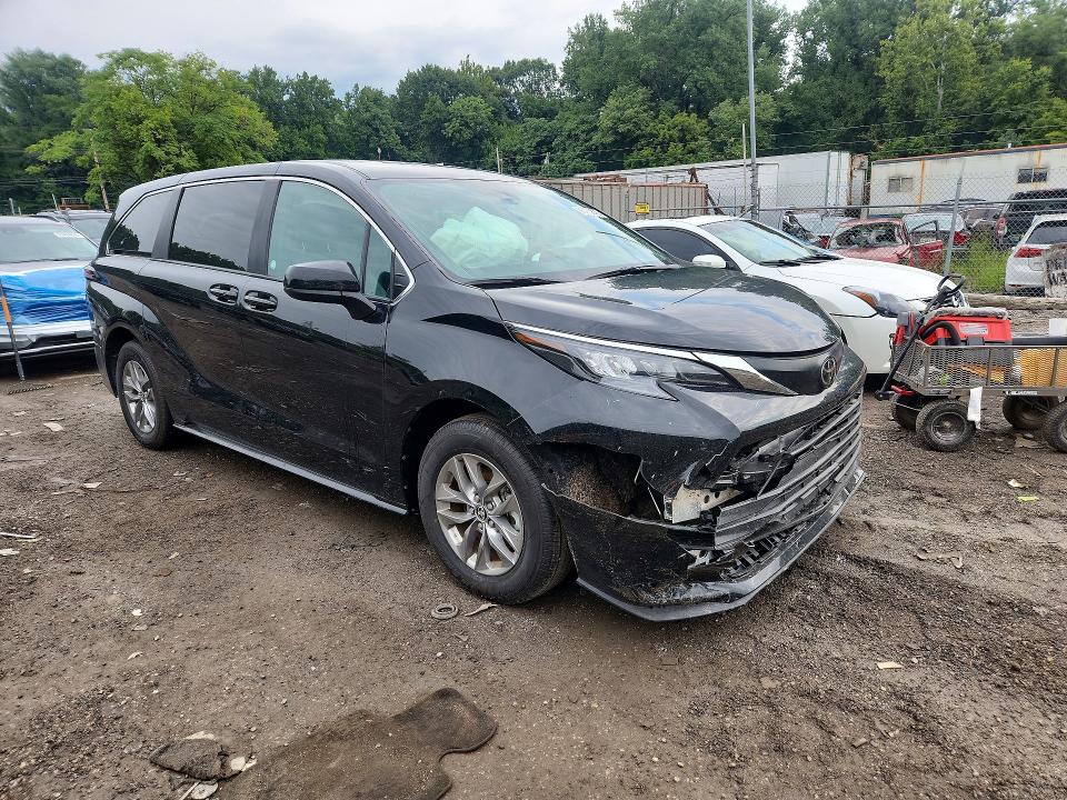 Продаж на аукціоні авто 2026 Toyota Sienna, vin: 5TDKRKEC6TS298262, номер лоту: 65455616