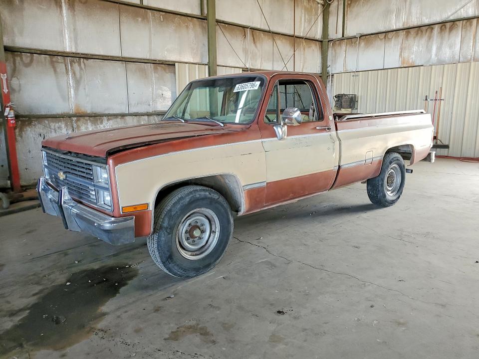 1983 Chevrolet C20 მანქანა იყიდება აუქციონზე, vin: 2GCGC24W8D1130117, აუქციონის ნომერი: 63605796