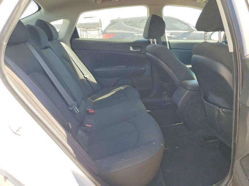 63618796 :رقم المزاد ، 5XXGT4L31JG248843 vin ، 2018 Kia Optima مزاد بيع