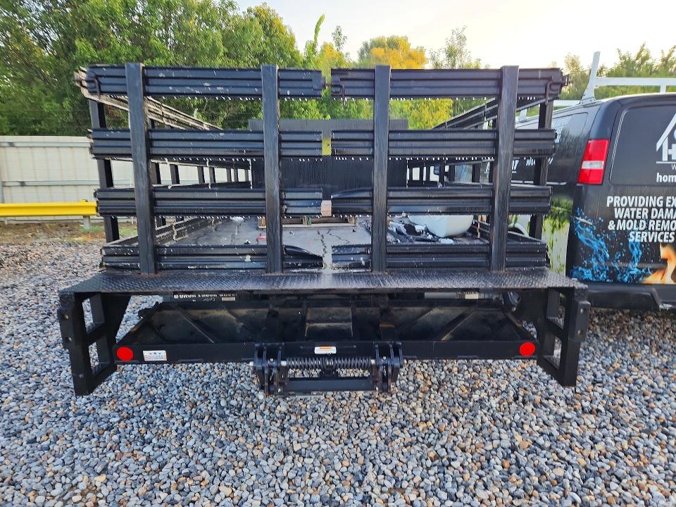 62299646 :رقم المزاد ، 54DC4W1D5RS221936 vin ، 2024 Isuzu Npr Hd مزاد بيع