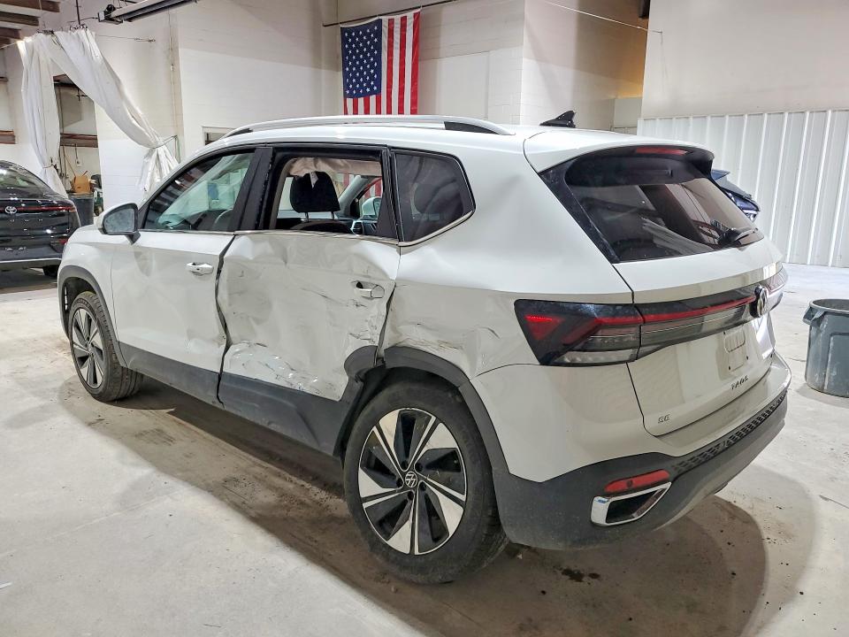 64924646 :رقم المزاد ، 3VVUC7B20TM007467 vin ، 2026 Volkswagen Taos مزاد بيع