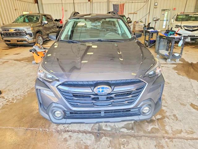 63533326 :رقم المزاد ، 4S4BTAAC6P3105371 vin ، 2023 Subaru Outback مزاد بيع
