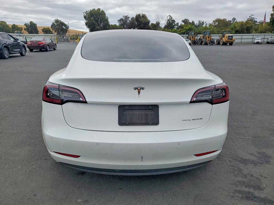 2021 Tesla Model 3 მანქანა იყიდება აუქციონზე, vin: 5YJ3E1EBXMF995540, აუქციონის ნომერი: 65011176