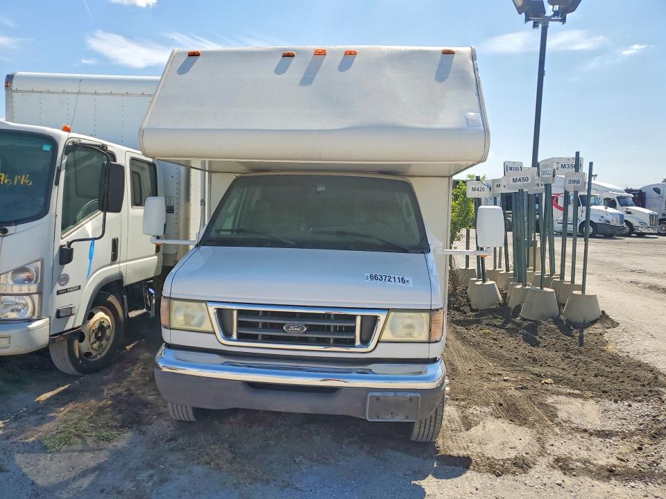66372116 :رقم المزاد ، 1FDXE45S93HA18757 vin ، 2003 Ford E450 مزاد بيع
