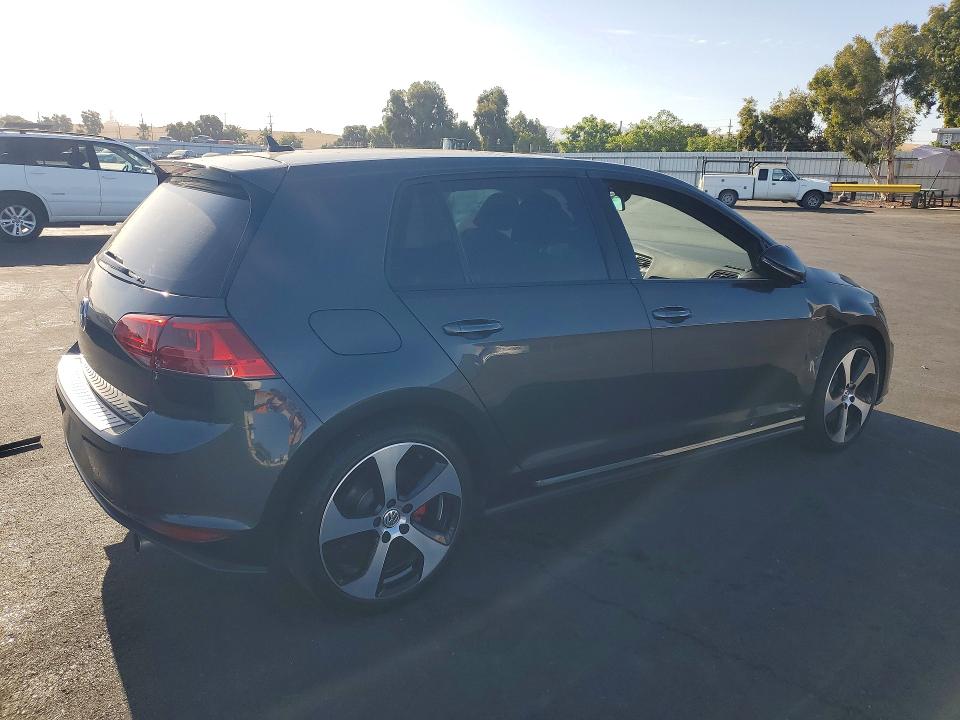Продаж на аукціоні авто 2015 Volkswagen Gti, vin: 3VW4T7AU7FM091709, номер лоту: 62724736
