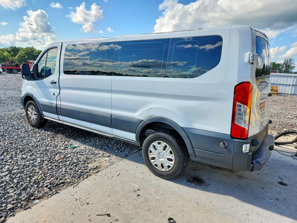 64996386 :رقم المزاد ، 1FBZX2ZM2FKA64921 vin ، 2015 Ford Transit مزاد بيع
