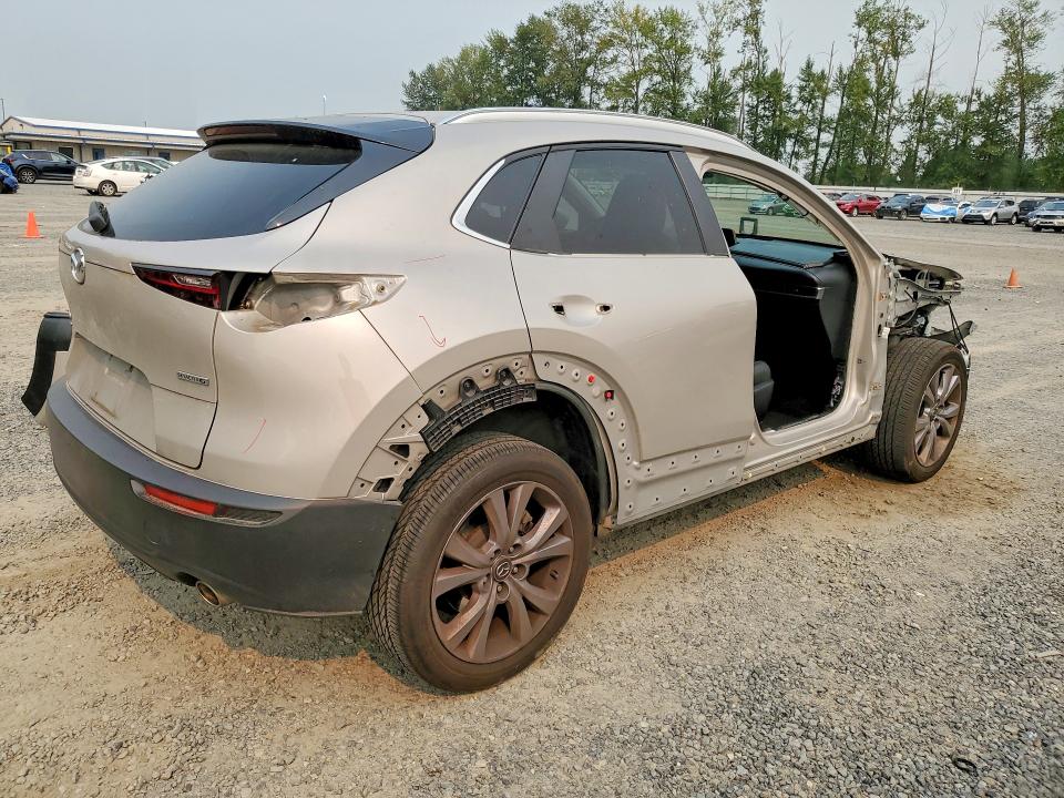 Продаж на аукціоні авто 2022 Mazda Cx-30, vin: 3MVDMBBL6NM457262, номер лоту: 63565886
