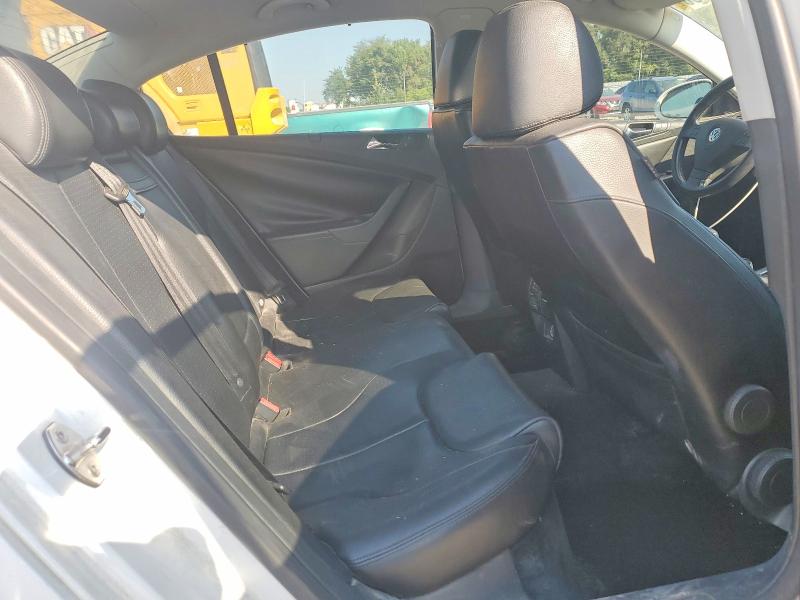 66869306 :رقم المزاد ، WVWAK73C18E211672 vin ، 2008 Volkswagen Passat مزاد بيع