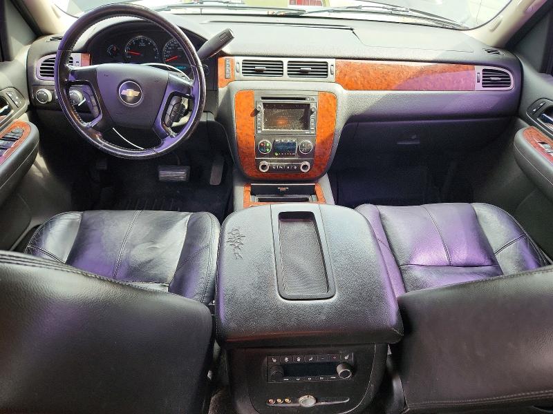 2008 Chevrolet Suburban მანქანა იყიდება აუქციონზე, vin: 1GNFK16398R104934, აუქციონის ნომერი: 65792206