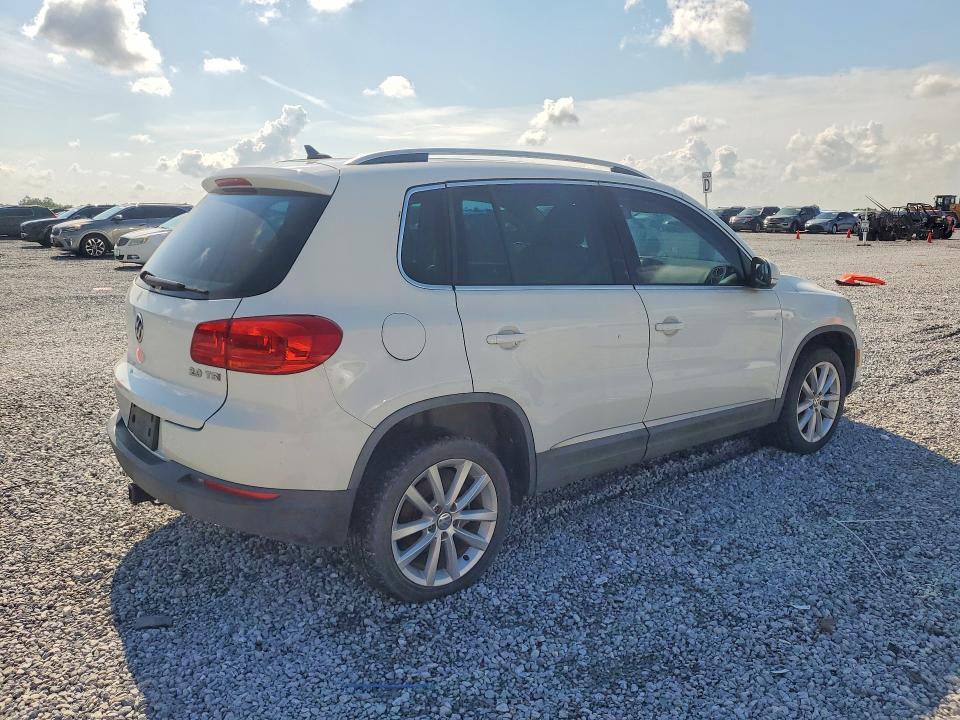 Продажа на аукционе авто 2015 Volkswagen Tiguan, vin: WVGAV7AX9FW593045, номер лота: 67083086