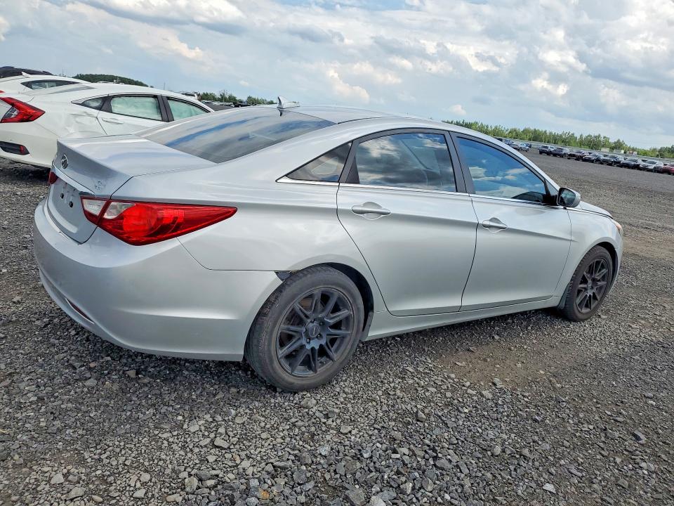 2012 Hyundai Sonata მანქანა იყიდება აუქციონზე, vin: 5NPEB4AC2CH438235, აუქციონის ნომერი: 63701326