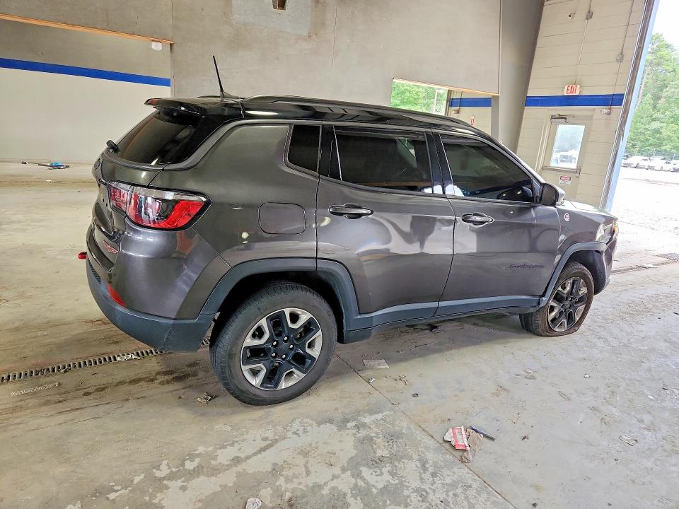 66192296 :رقم المزاد ، 3C4NJDDB4JT457159 vin ، 2018 Jeep Compass مزاد بيع